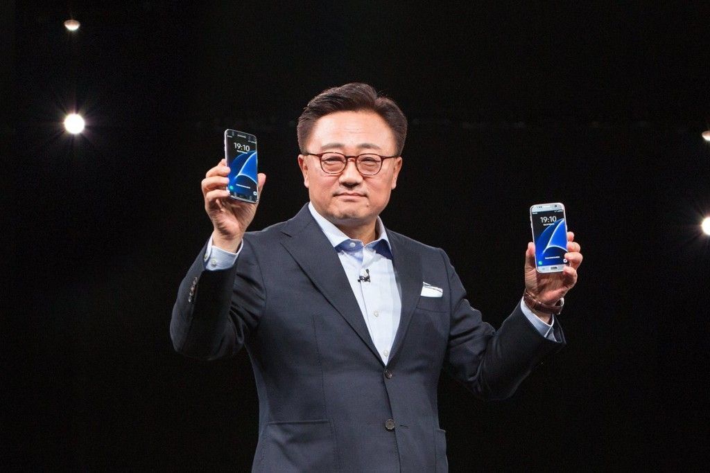 Samsung Galaxy X : le smartphone pliable lancé lors du CES 2018 ? #3