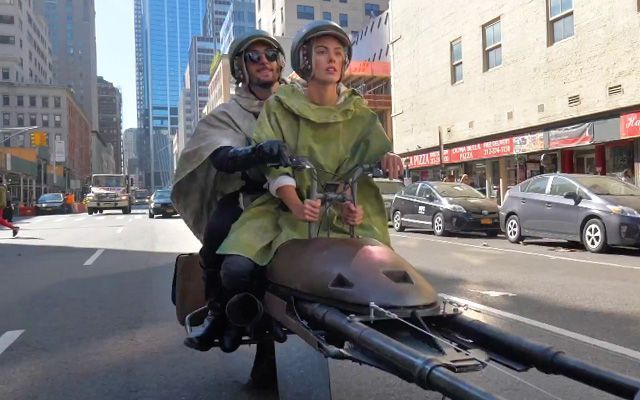 Star Wars : une course-poursuite en Speeder Bike dans les rues de New York