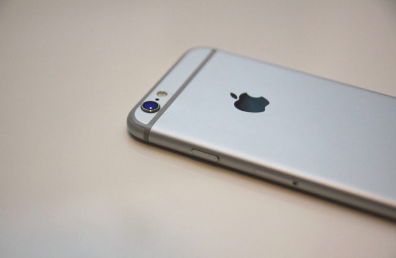 iPhone : le logo Apple pourrait s'allumer pour annoncer une notification #3