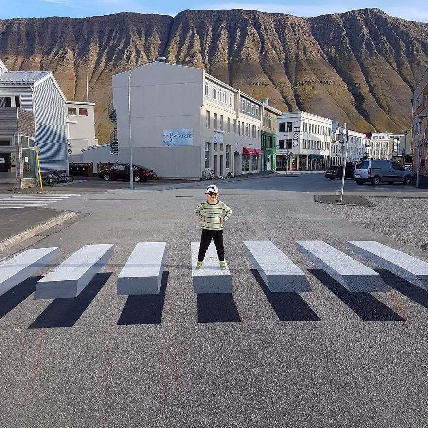 Des passage piétons en 3D en Islande et en France #5