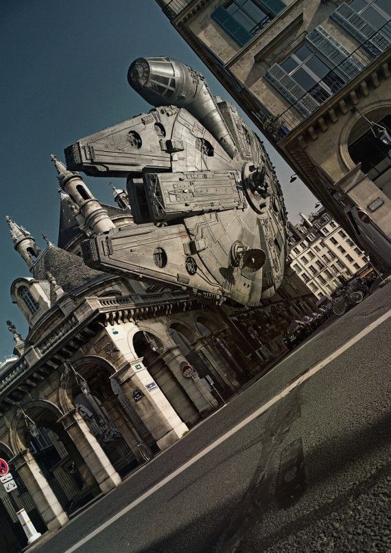 Star Wars : le Faucon Millenium s'est posé à Paris #3