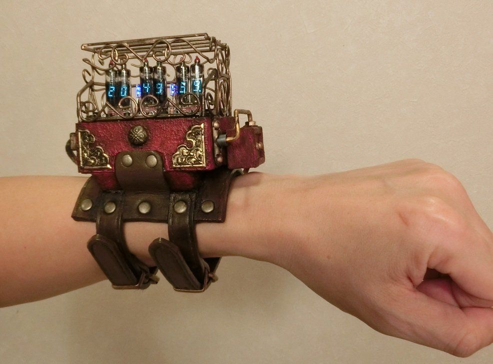 Elle fabrique des montres steampunk à couper le souffle