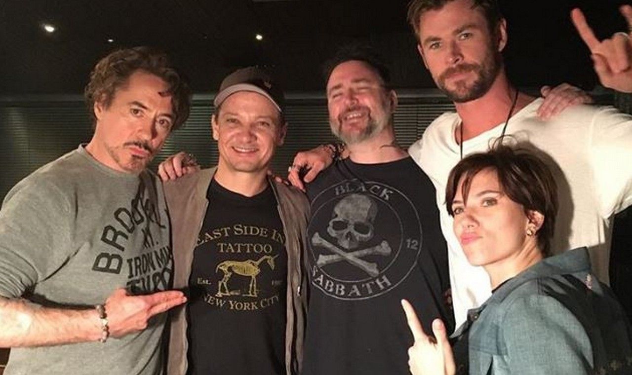 Avengers Infinity War : les acteurs se font tatouer le logo des Avengers pour fêter le succès du film