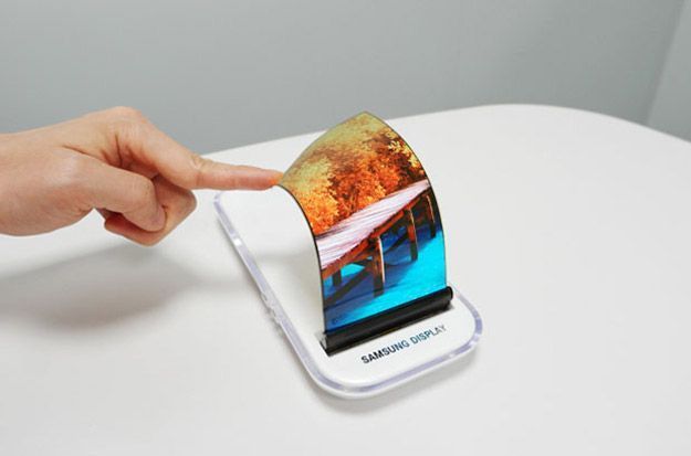 Samsung : un smartphone pliable à 2000 dollars pour 2019 ?