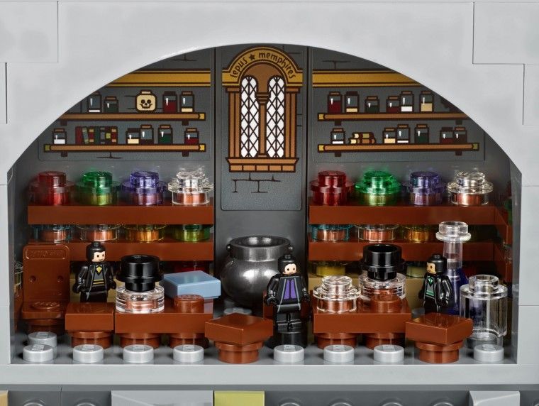 Harry Potter : LEGO lance sa plus grande version du château de Poudlard #5