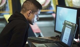 Cyber-attaques : le FBI vous conseille de masquer votre webcam