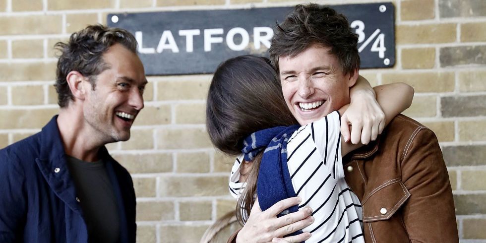 Retour à Poudlard : Jude Law et Eddie Redmayne font une surprise aux fans de Harry Potter à Londres #2