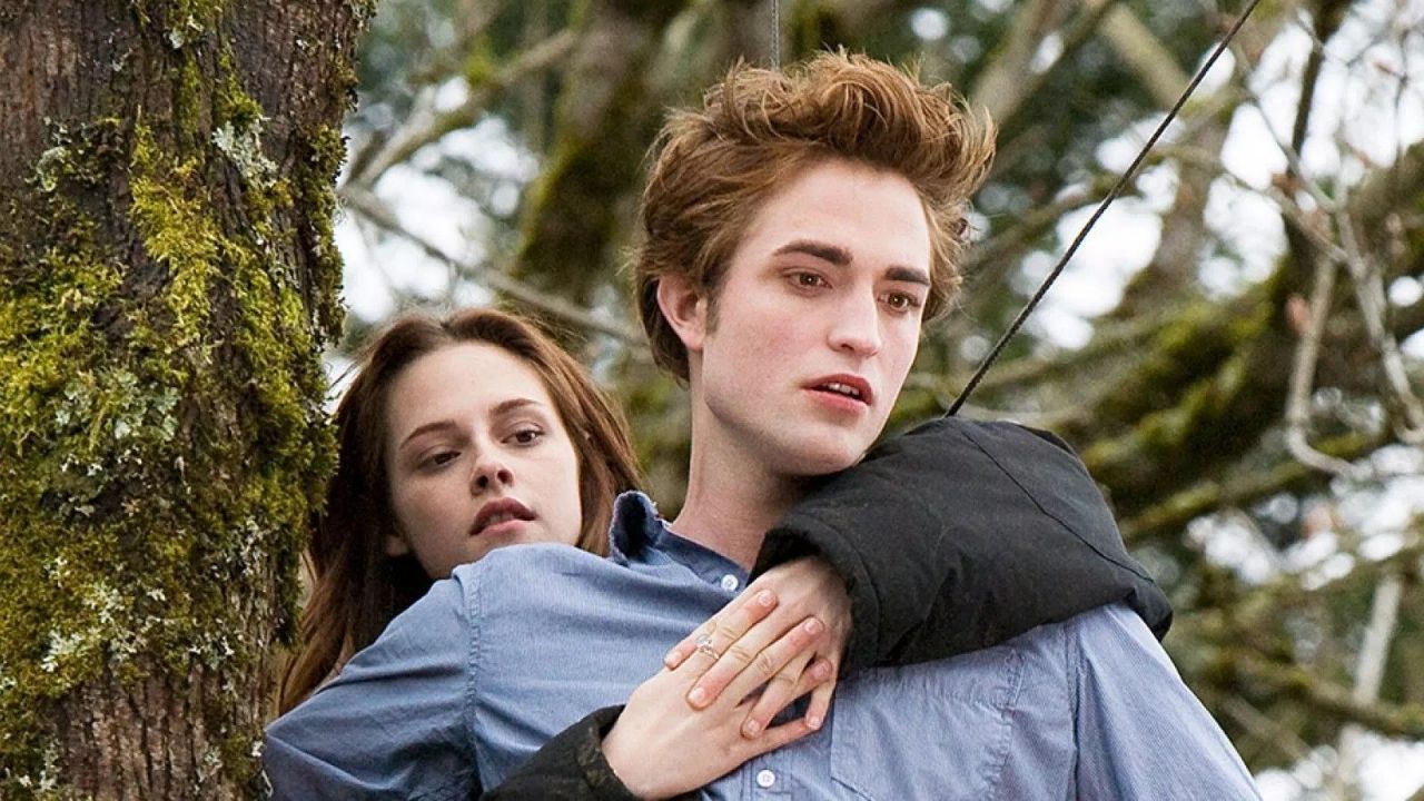 Twilight 6 : Robert Pattinson prêt à reprendre le rôle d'Edward Cullen