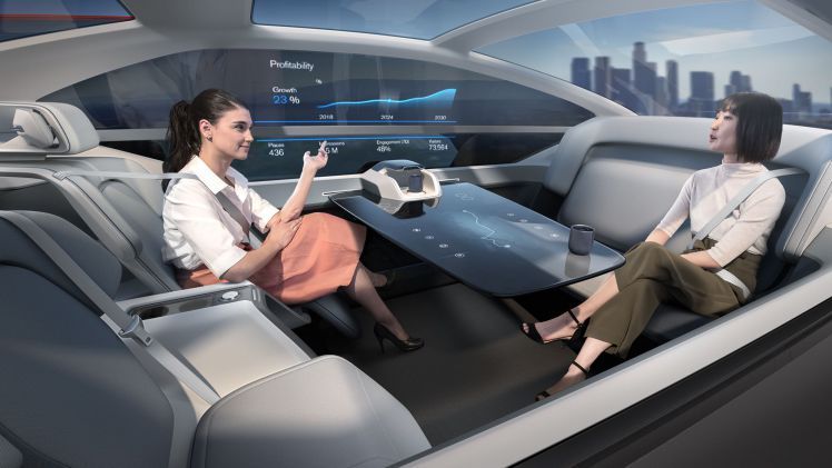 Volvo imagine la voiture du futur avec un lit, un salon et un bureau