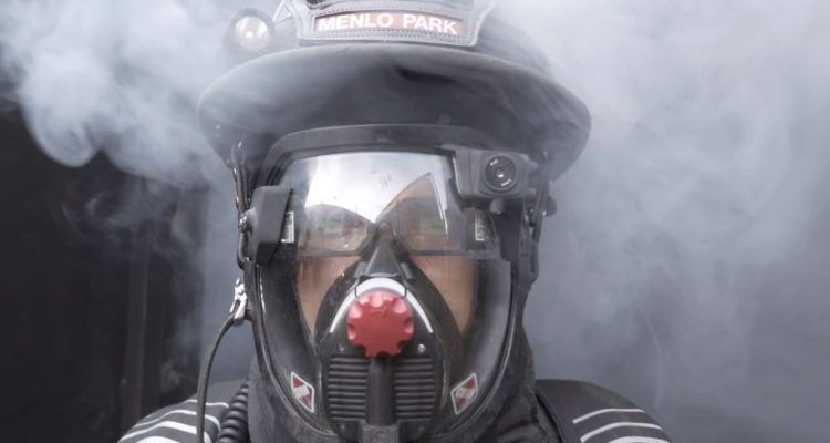 C-Thru : ce casque de pompier utilise la réalité augmentée pour voir à travers la fumée