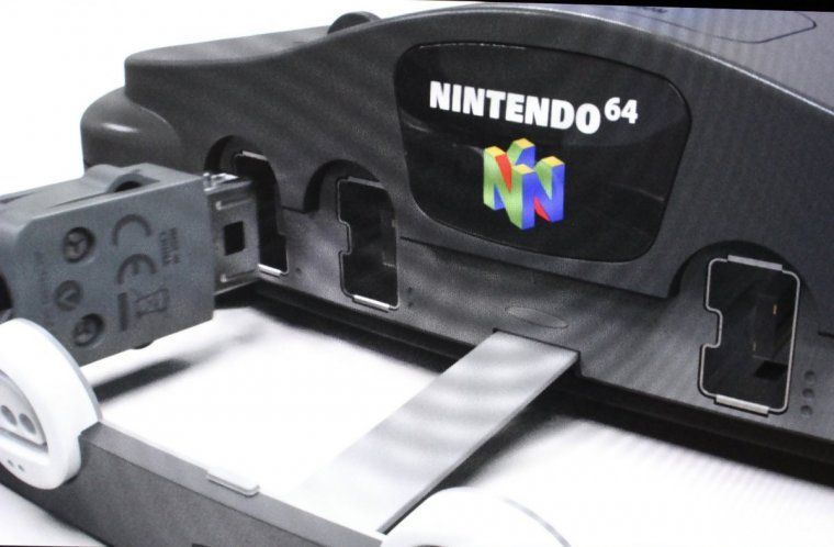 Des photos de la mini Nintendo 64 fuitent sur la toile