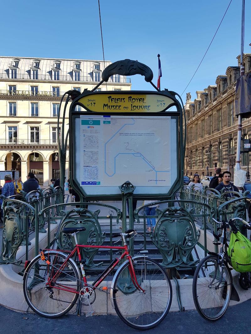 Ils détournent le plan du métro parisien et ne gardent que les stations accessibles aux handicapés #2