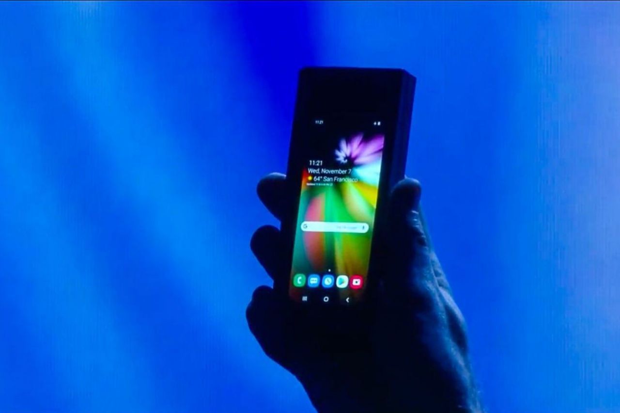 Samsung annonce enfin son smartphone pliable #2