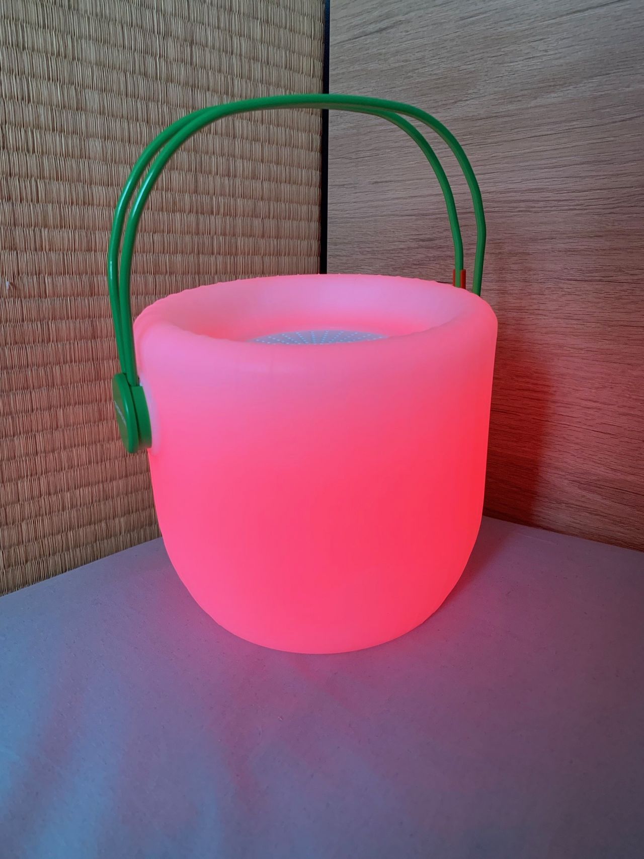 Test Osmoze : l’enceinte sans fil lumineuse Thomson signée Matali Crasset #15