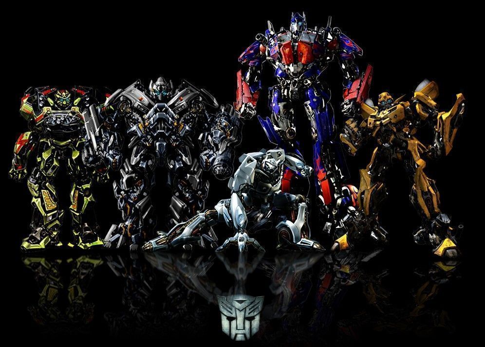 Transformers : un jouet Optimus Prime motorisé crée le buzz