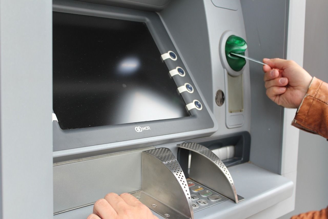 Aux Pays-Bas, les distributeurs automatiques affichent les alertes enlèvements