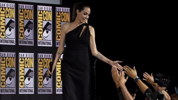 Marvel : Premières images d'Angelina Jolie en Théna sur le tournage des Eternels