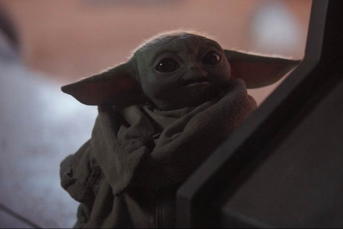 La première peluche officielle de Baby Yoda dévoilée par Disney #2