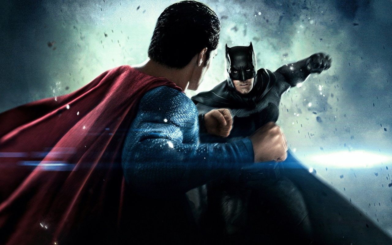 Batman V Superman : Henry Cavill se sentait tout petit à côté de Ben Affleck #2