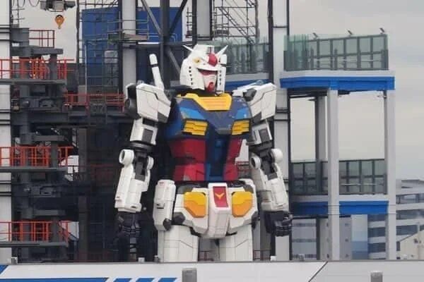Au Japon, un Gundam à taille réelle et fonctionnel est en cours de test #2