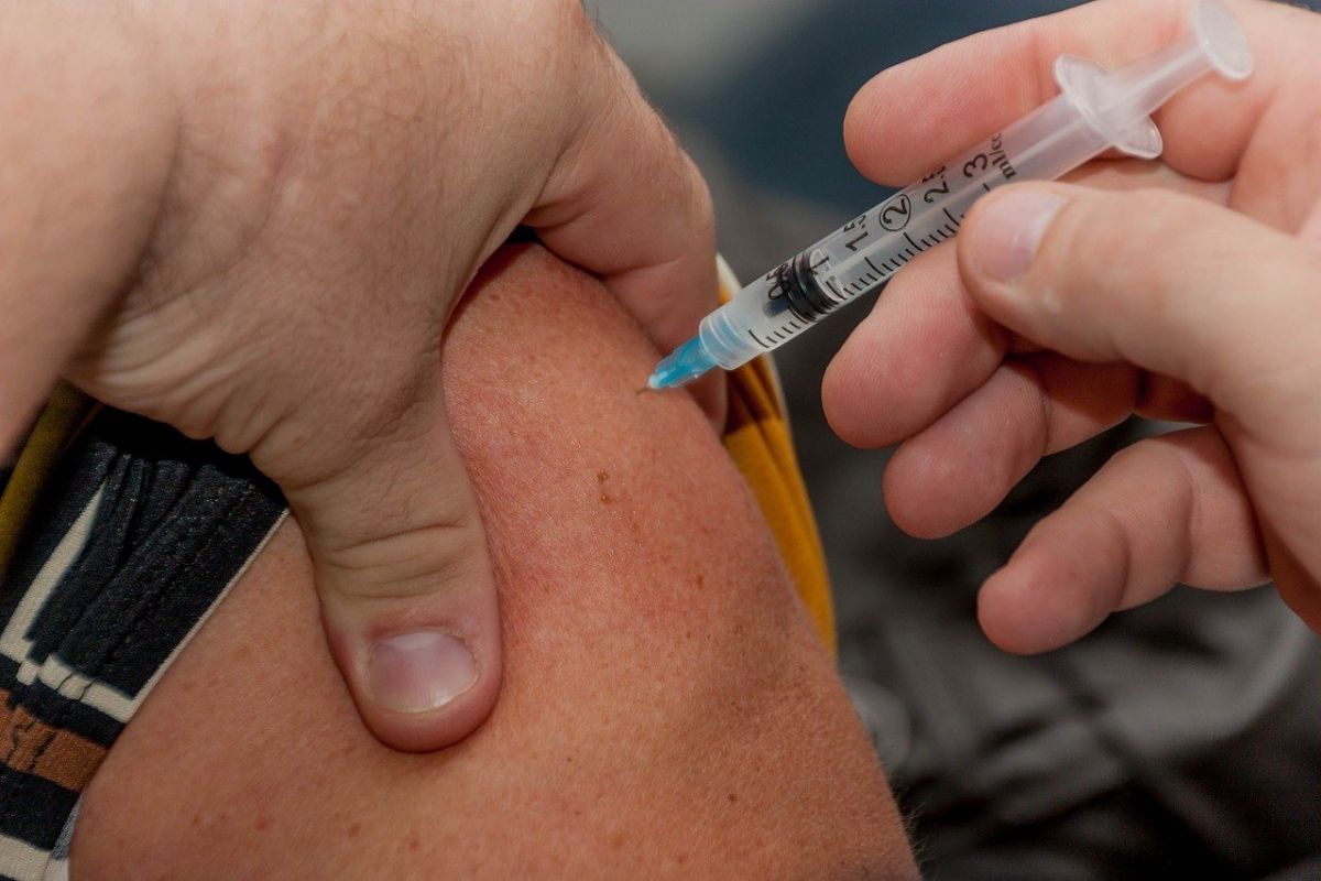 Covid-19 : Pfizer et BioNTech annoncent un vaccin efficace à 90% #2
