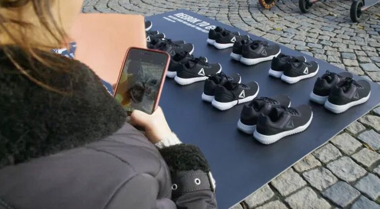 Reebok lance un concept de baskets en libre-service dans la rue