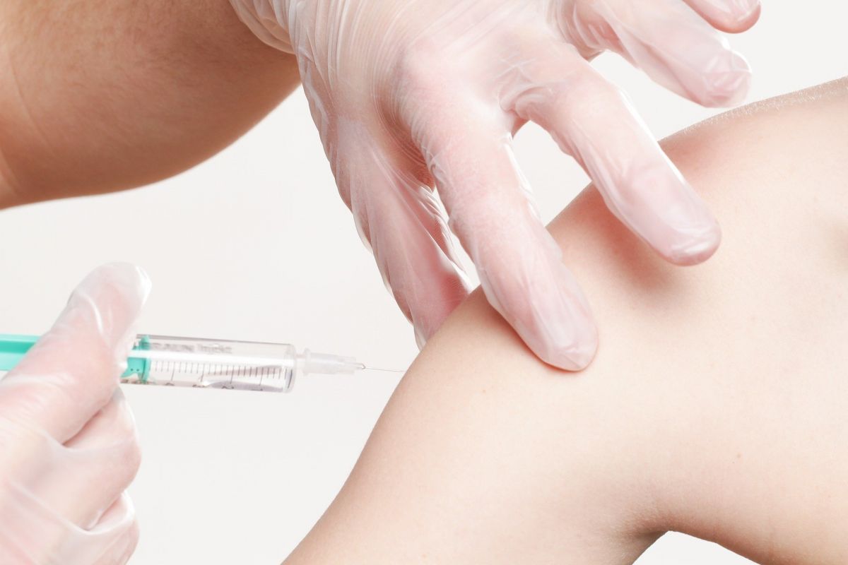 Covid 19 : Le Royaume-Uni autorise le vaccin Pfizer et BioNTech, une première