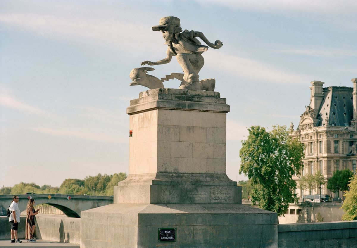 Monuments : des statues de Batman, Hulk, Shrek et Dark Vador dans les rues de Paris #11