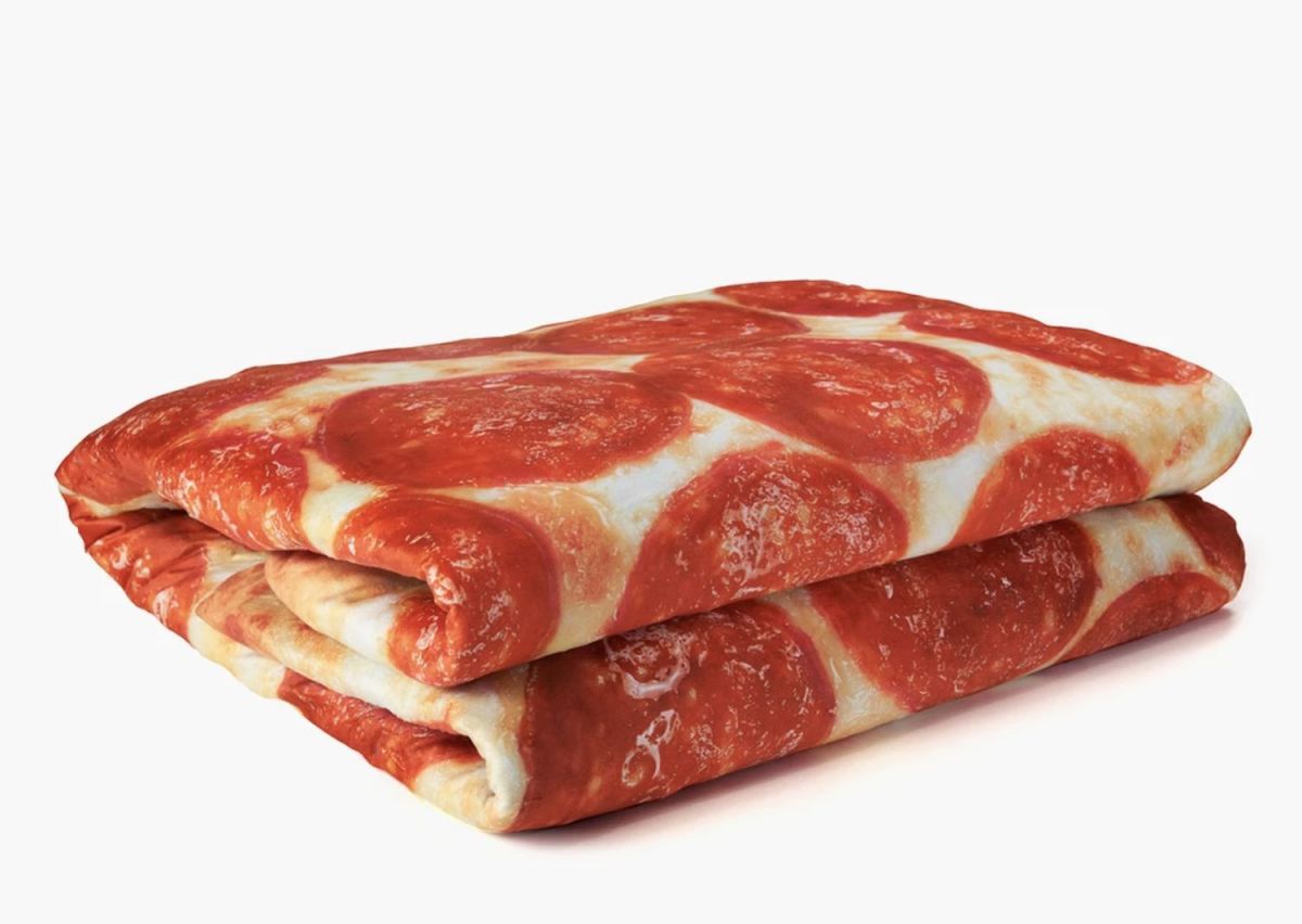 Pizza Hut : cette couverture en forme de Pizza permet de réduire les insomnies #2