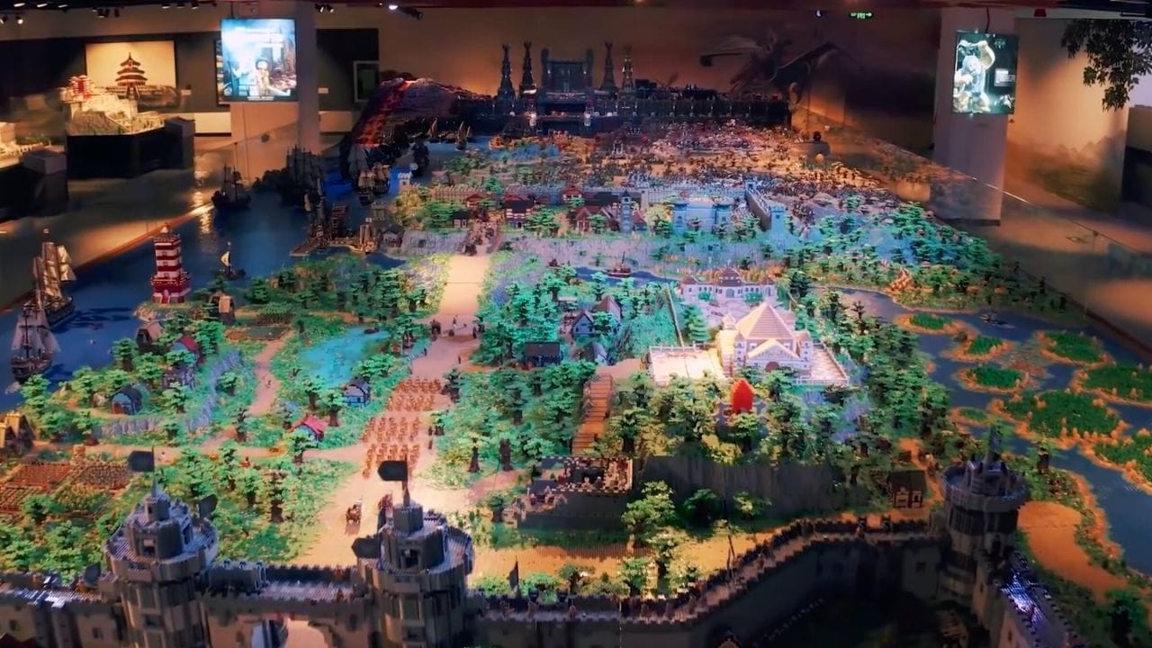 Le Seigneur des Anneaux : un diorama géant réalisé avec 150 millions de briques LEGO