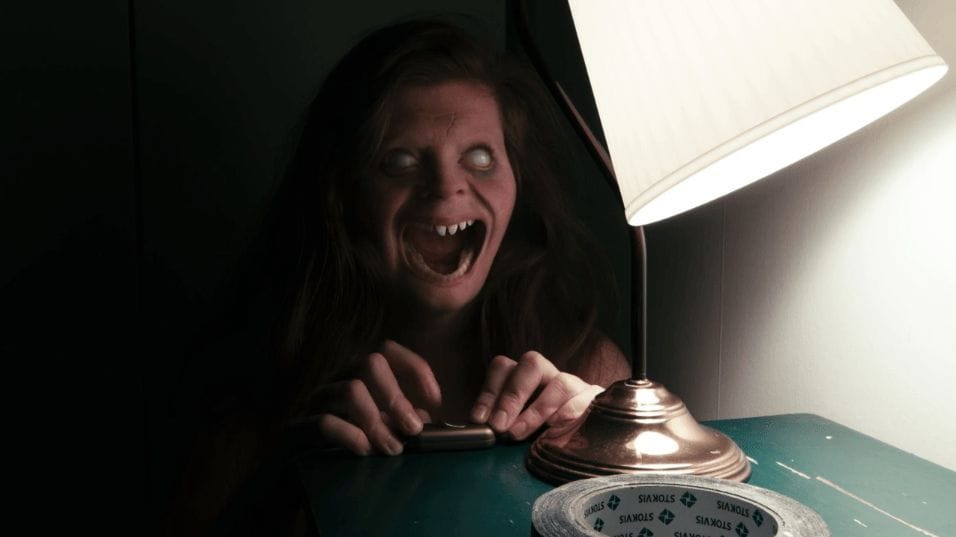 Cette lampe rend vos films d'horreur encore plus effrayants