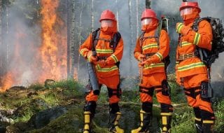 En Chine, des exosquelettes équipent désormais les pompiers