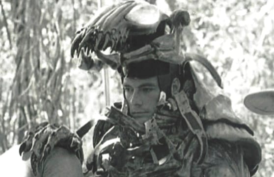 Jean-Claude Van Damme se lance dans les cryptos avec une photo NFT du tournage de Predator