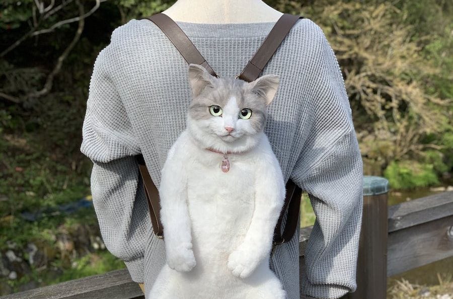 Ce sac à dos en forme de chat ultra réaliste fait le buzz sur Twitter
