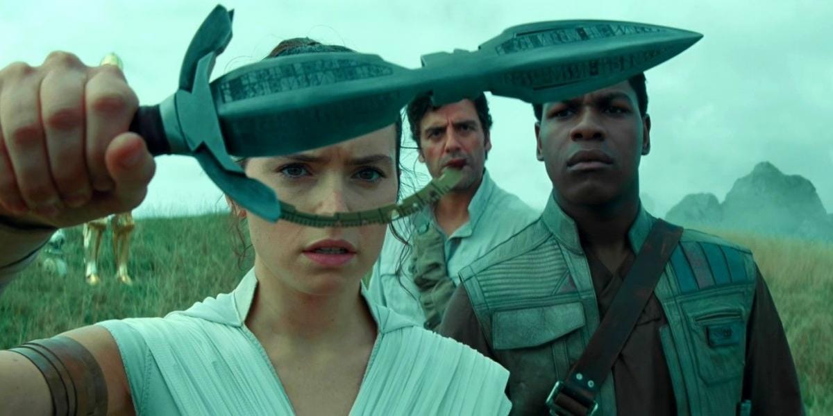 Star Wars : J.J. Abrams estime que la dernière trilogie aurait été meilleure avec une direction claire
