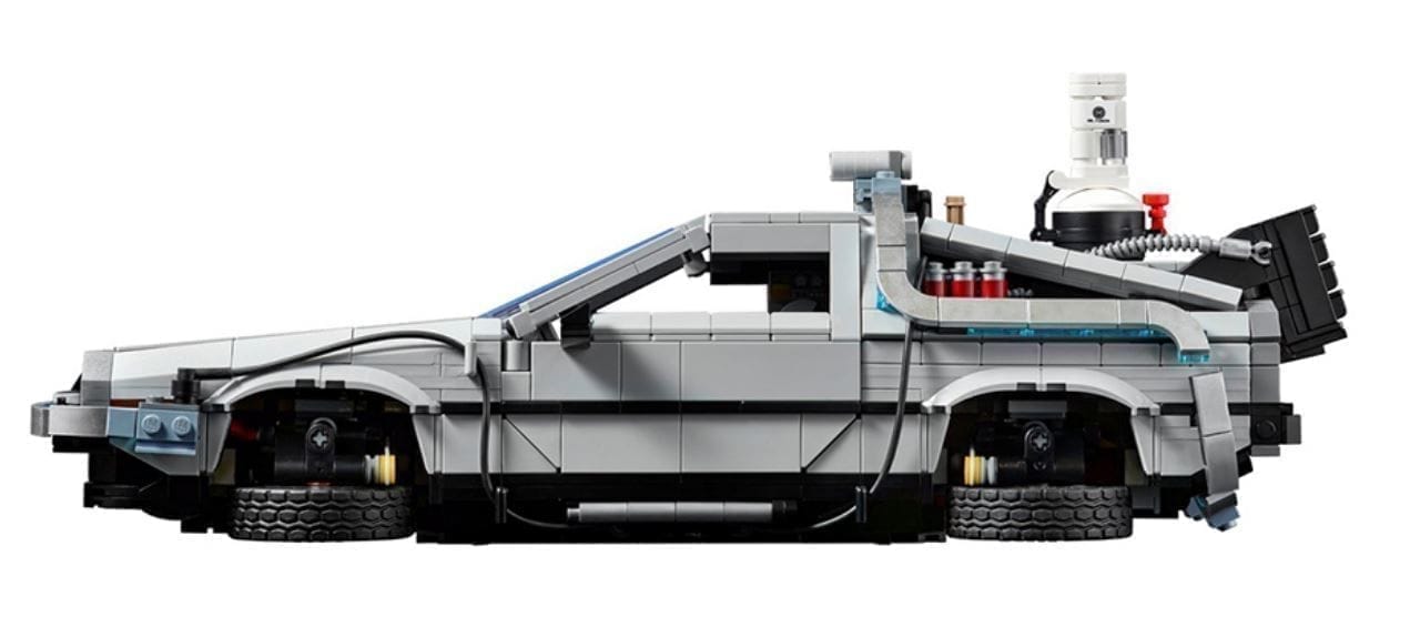 LEGO lance un set Retour vers le Futur avec une Delorean entièrement customisable #8