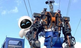 Au Japon, un "Wall-E" géant télécommandé entretient les voies ferroviaires