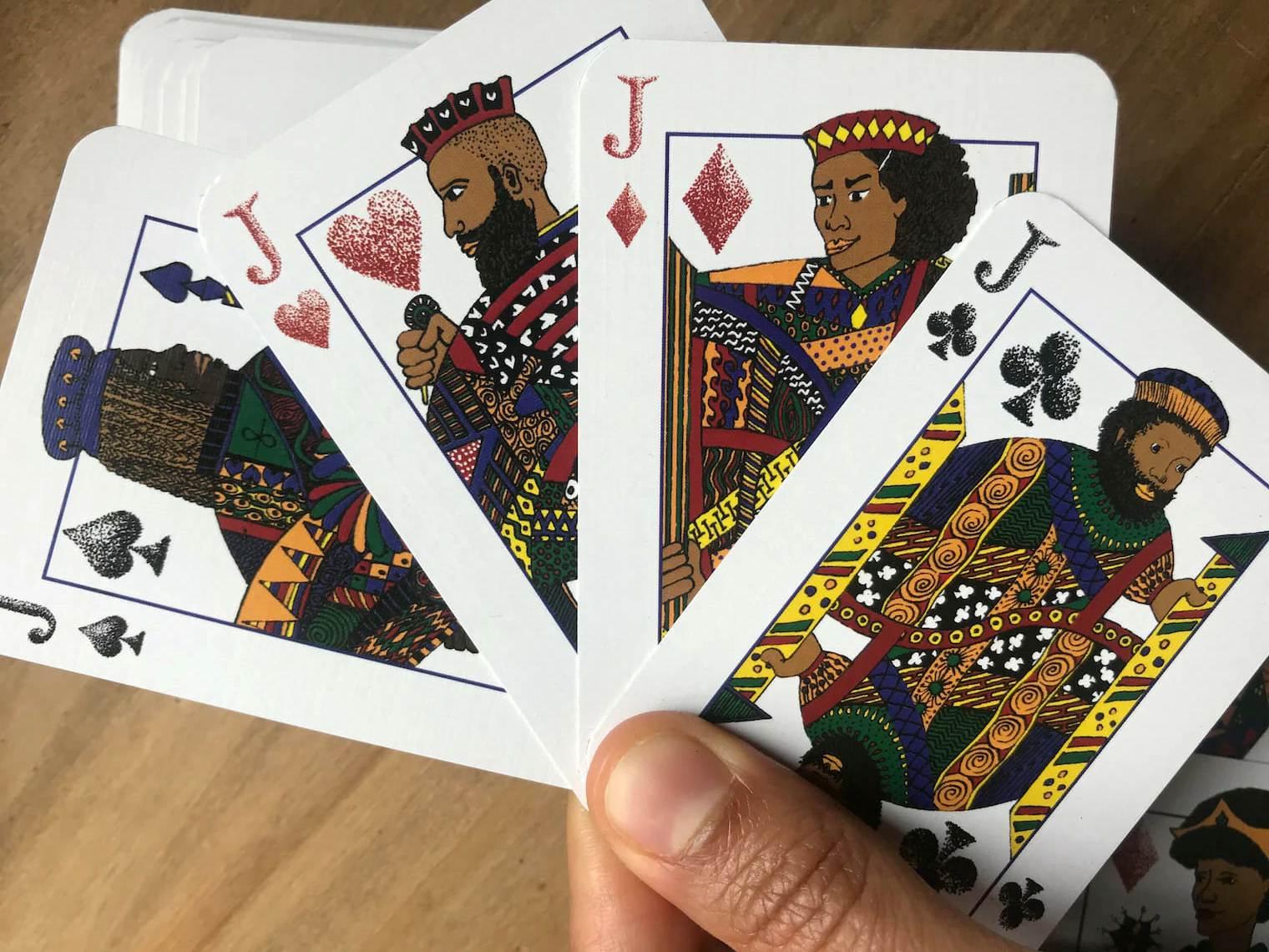 Afrö, un jeu de cartes inclusif avec des valets, des dames et des rois noirs