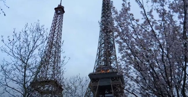 Il y a désormais 2 Tours Eiffel à Paris