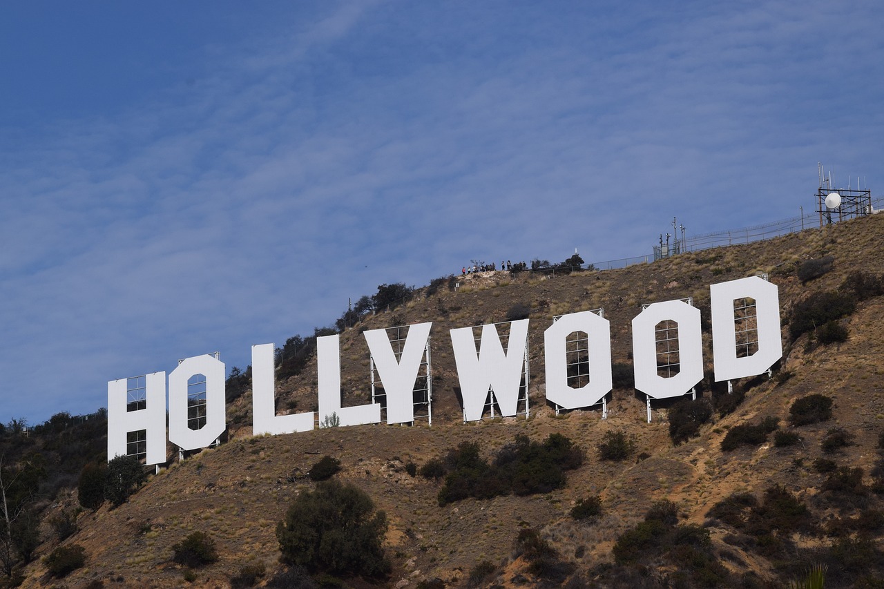 Les scénaristes d'Hollywood à nouveau en grève, quel impact sur les séries US ?