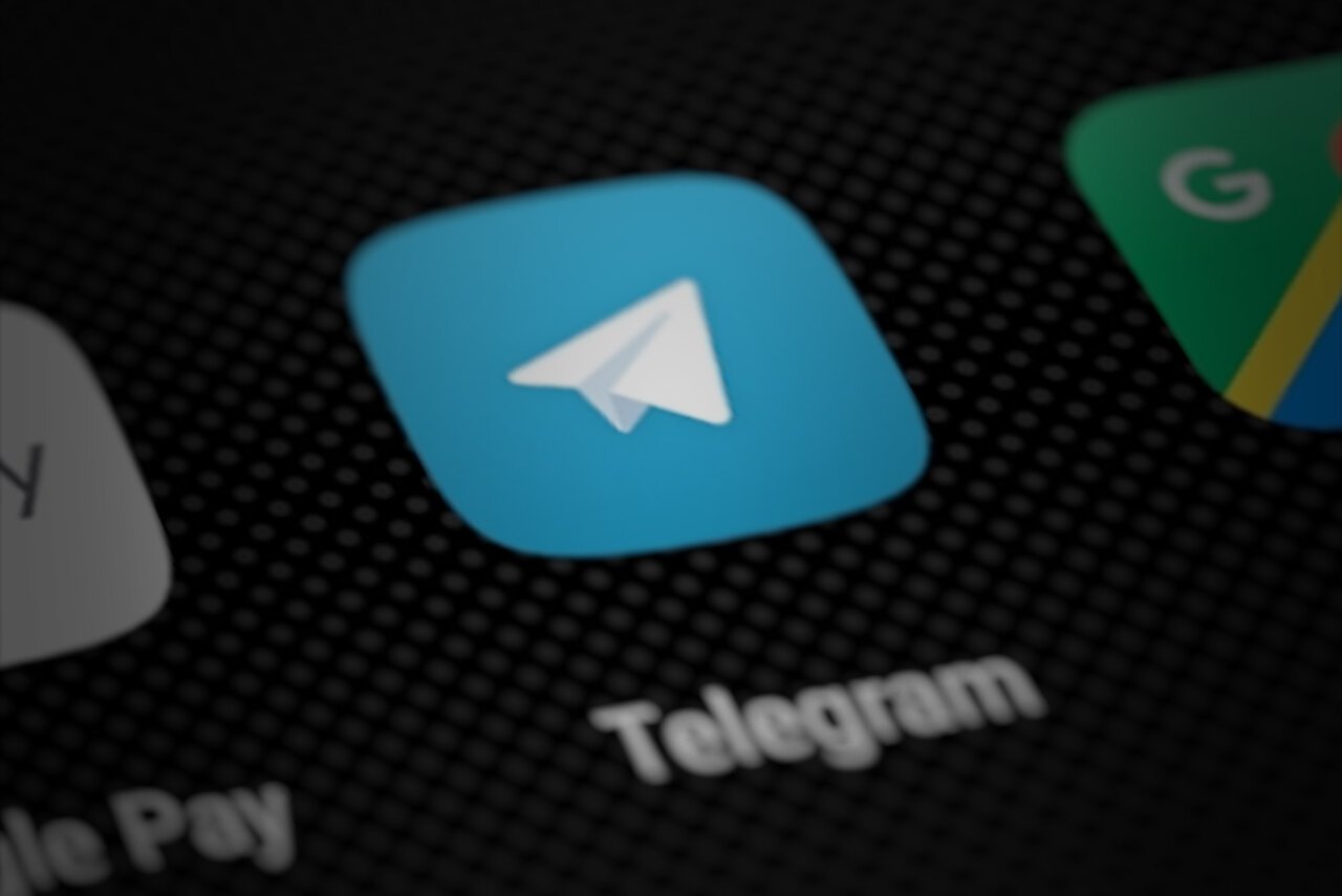 Pavel Dourov : pourquoi le PDG de Telegram est en garde à vue et que risque-t-il ?